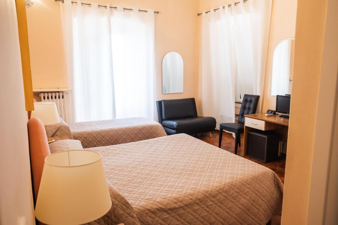 Hotel Miramare Noli Esterno foto