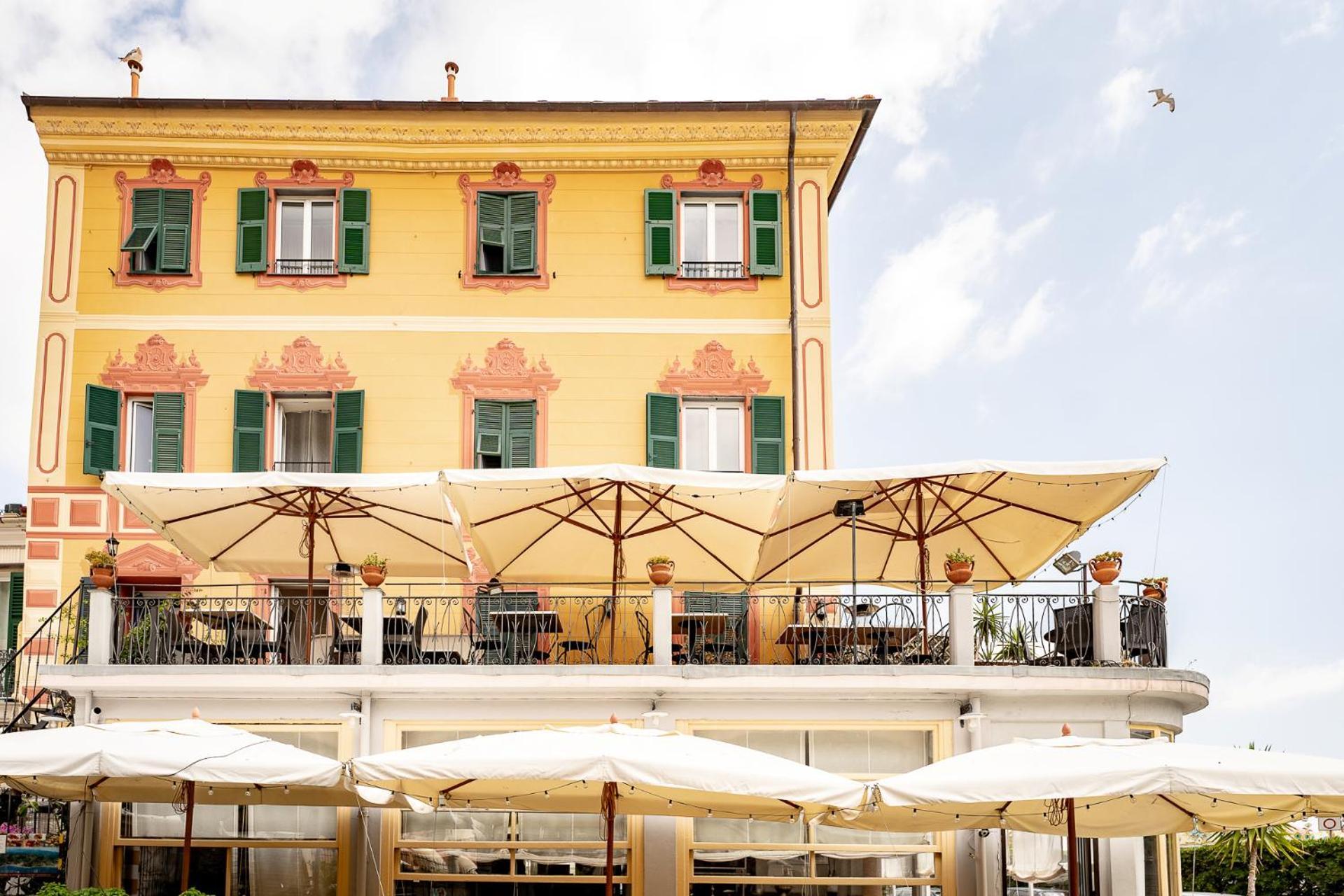 Hotel Miramare Noli Esterno foto