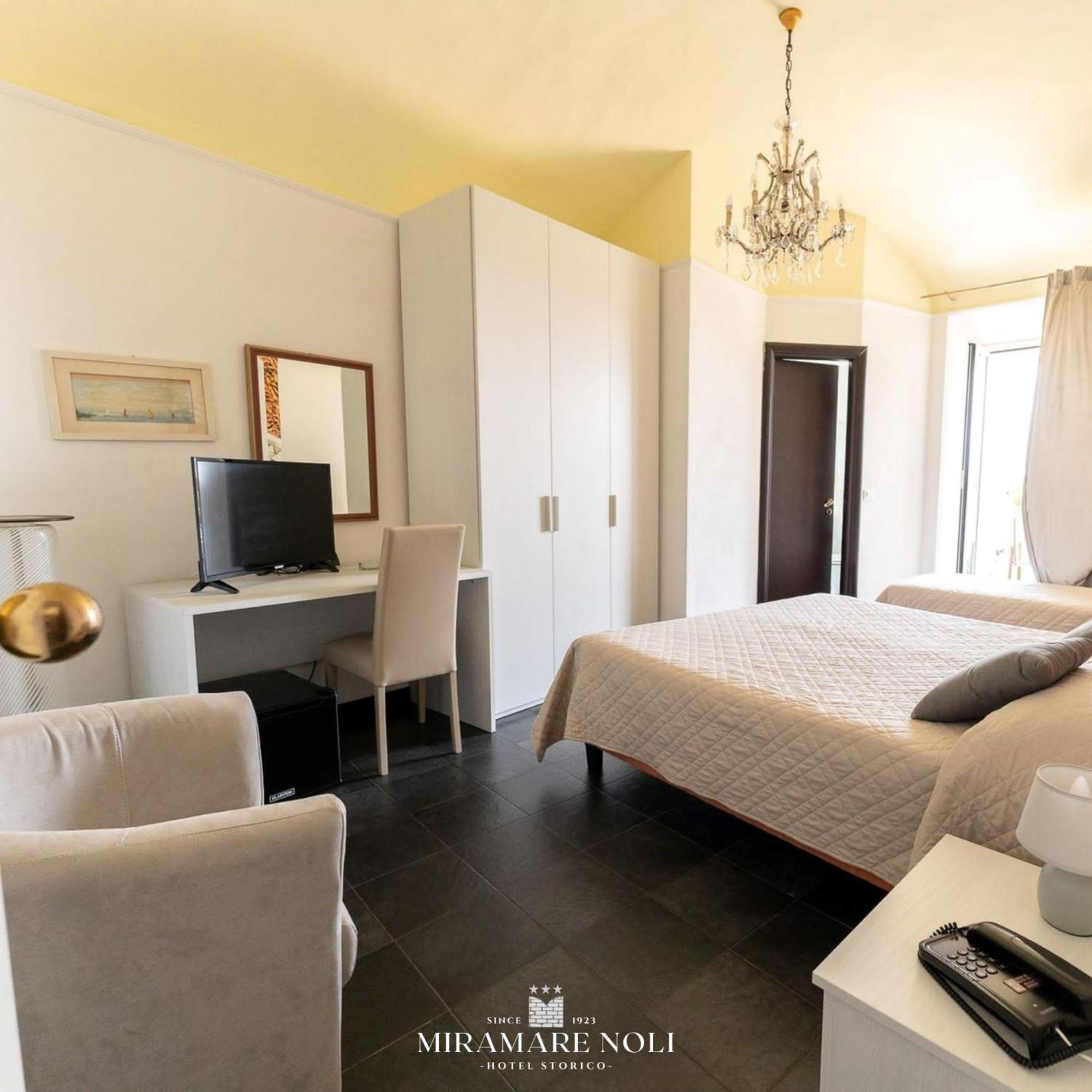 Hotel Miramare Noli Esterno foto